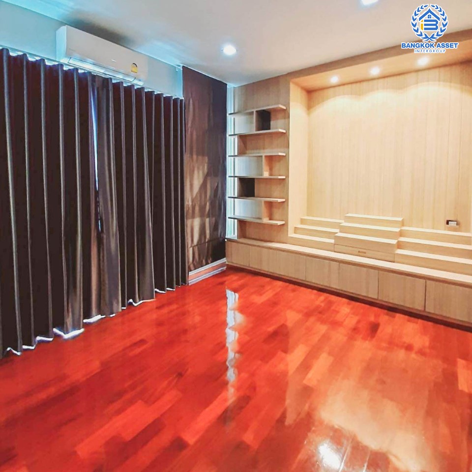 *****บ้านเดี่ยวมือสอง ย่านนนทบุรี ม.เพอร์เฟคมาสเตอร์พีซ รัตนาธิเบศร์ หลังมุม ใหญ่กว่า 150.9 ตร.ว. ฟังก์ชัน 6 ห้องนอน 6 ห้องน้ำ จอดรถได้ 4 คัน พร้อมบรรยากาศโครงการสุด Luxury บนทำเลเชื่อมต่อทุกการเดินทาง เพียง 400 เมตรถึง MRT ไทรม้า ใกล้จุดขึ้นทางด่วนงามวงศ์วาน